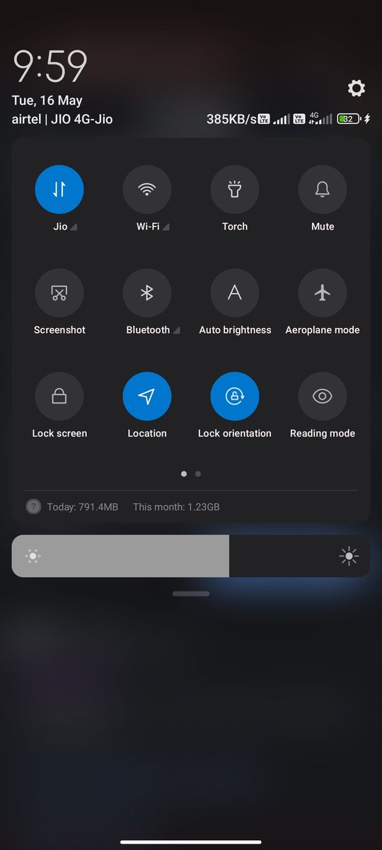 ritesh95566's tweet photo. @reliancejio what is this? it is the real 4g speed.. I don't think so. Pls provide best internet.. The upload speed is less then 1 mbps... I think BSNL 3g is Much better then JIO 4g.. https://t.co/kgSG7lRQnu