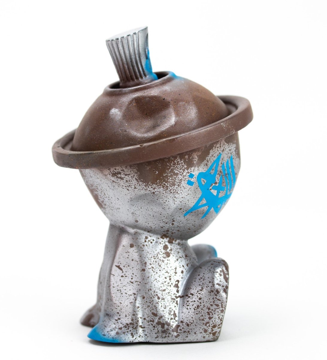 sprayedpaint.com/products/5oz-t…
5oz the Real OG #1 Original Canbot Art Toy by Czee13
#sculpture #artsculpture #ArtStatue #PopArtSculpture #GraffitiSculpture #art #graffiti #streetart #2022 #Blue #Brown #Canbot #Czee13 #Figure #Gray #OG #Original Artwork #Original Sculpture #Real OG #R...