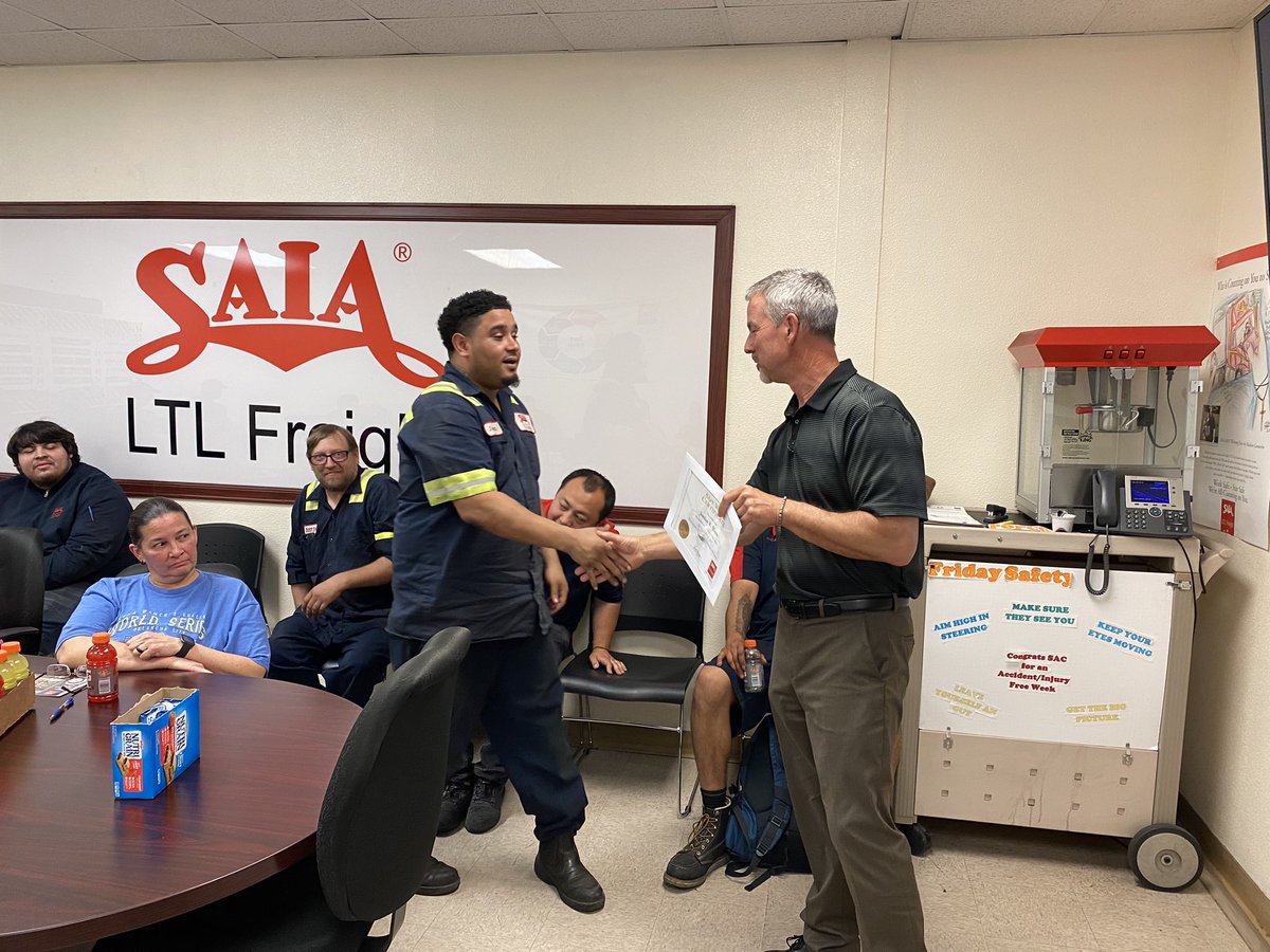 BillLealos's tweet photo. @RayRRamu @Saia_Inc Sacramento OPS team gathering up a lot of Safety awards. Mechanics and dock team earning their recognition and awards. Congrats!! #saiastrong #SaiaLTLFreight https://t.co/wkFQKyx9DG
