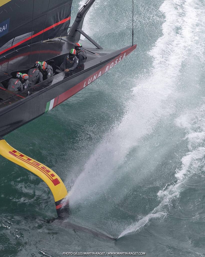 Water pressure #americascup #lunarossa #sailing #yachting #speedfreak #yachtracing #instasail #ac36 #regatta #sailstagram #sailingstagram #sailor #sail  #boating #voile #bateau #barcavela #barcelona2024 #instasailing #sea  #instagood #superyachts #sailbo… instagr.am/p/CsSlB4ZIH5K/