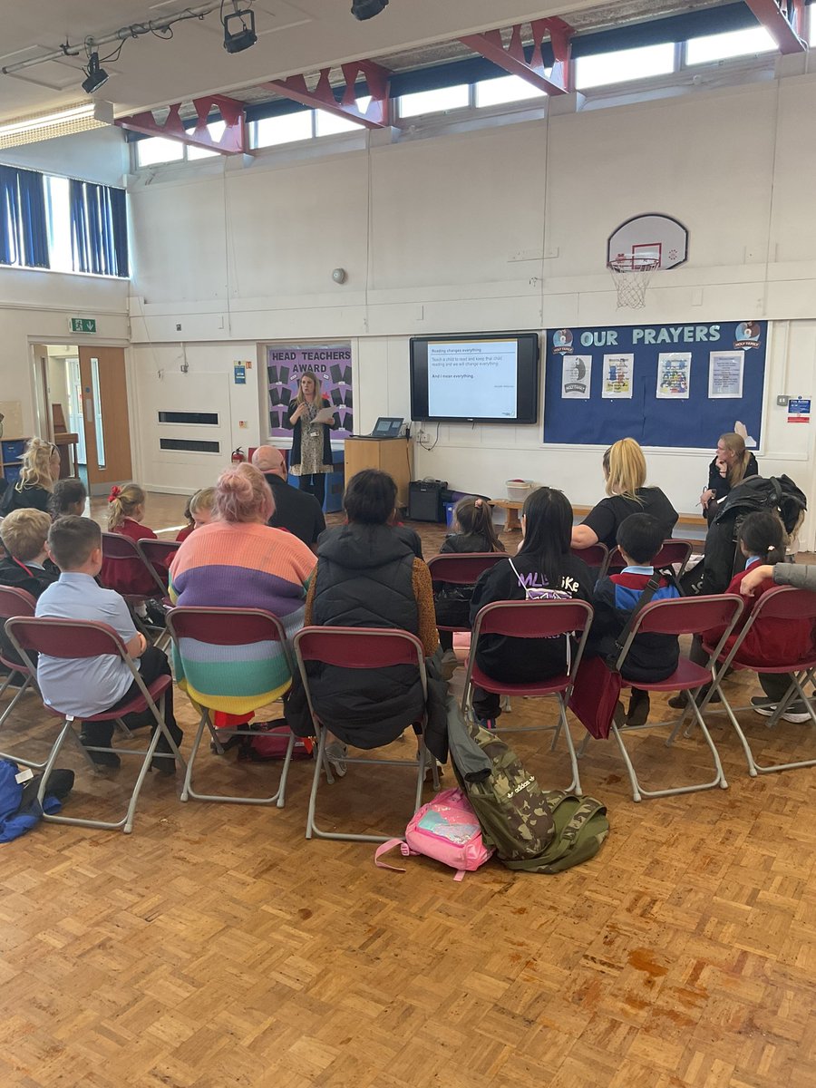 Thank you to all our parents who came to our meeting about the upcoming #PhonicsScreeningCheck we hope you all found it useful. Remember to contact your child’s class teacher if you have any questions or need any more support. 
#ReadWriteInc #Phonics #parents @RuthMiskinEdu