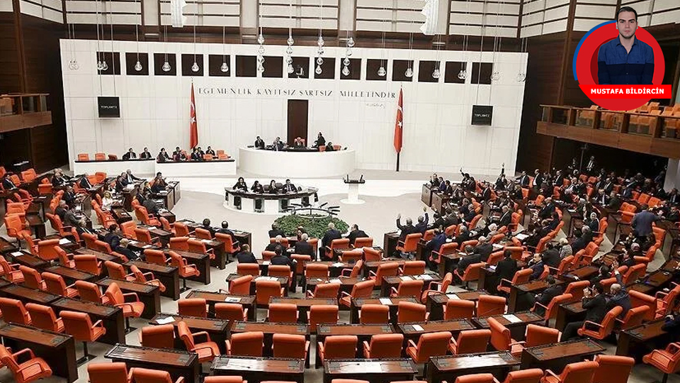 “Ne olursan ol gel” Meclis’i

Ankara'yı, “Parsel parsel satan” Melih Gökçek'in oğlu Osman Gökçek, Sinovac aşısını devlete fahiş fiyattan satan Cengiz Alagöz ve Hizbullah sempatizanı çok sayıda isim milletvekilliği mazbatası için geri sayıma başladı
bit.ly/3M6IiIf