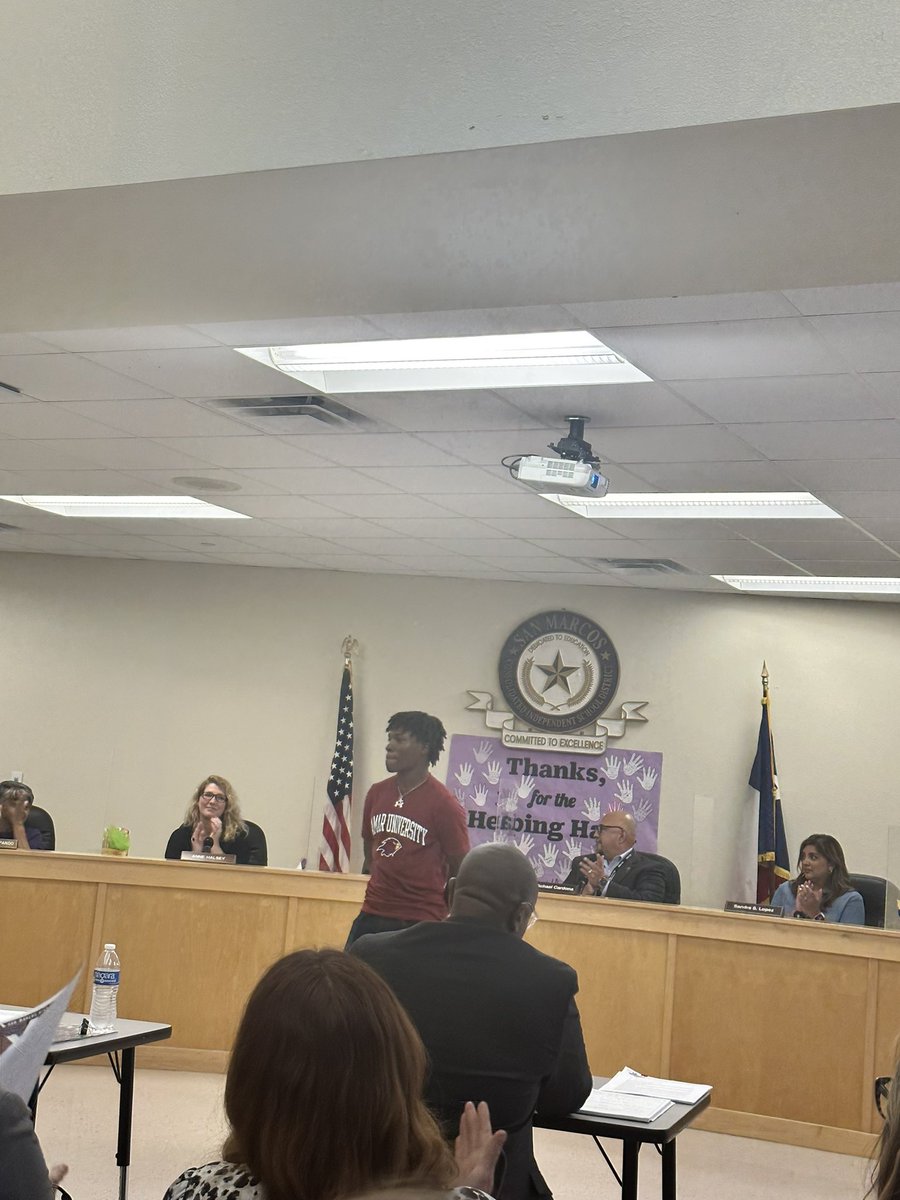 Thank you <a href="/SMHS_SMCISD/">San Marcos High School</a>  <a href="/jwalshrattler/">Coach John Walsh</a> for showcasing these AMAZING Students💜 They are our “WHY” 💜