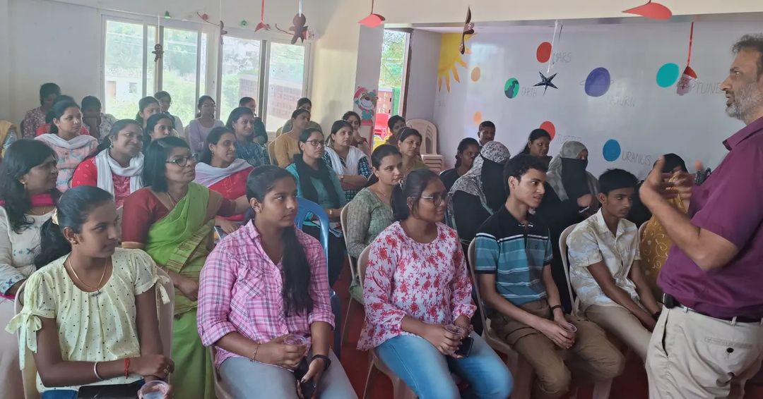 bsisblre's tweet photo. BSIS organised a felicitation programme to celebrate the outstanding performances of students in the #CBSE Class 10 #Examination. All students were presented with a token of appreciation for their outstanding performance in the examination

#BSInternationalSchool #ElectronicCity https://t.co/HJVIFNSAWs