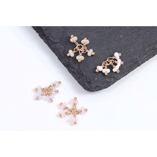 BeadspartsK's tweet photo. こんにちは🐬
Beads&Parts大阪店です!
本日はワイヤーガラスチャームのご紹介です🌞
小ぶりなチャームが5連でついており、ゆらゆらと揺れて可愛いです😌💗
カラーは8色展開となっております🎶
お好きなカラーでアクセサリー作ってみませんか??✨
#B209
サイズ:約10×15mm
2ヶ入り税込110円 https://t.co/MtoniOryOi