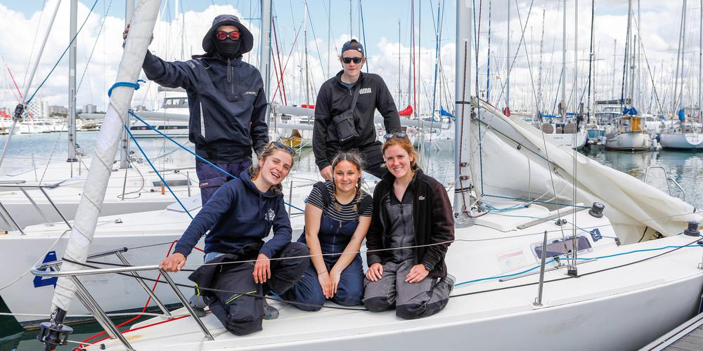 Charente-Maritime : l’association Ocean peak aide les jeunes en difficulté à reprendre pied bit.ly/42F2Hv8