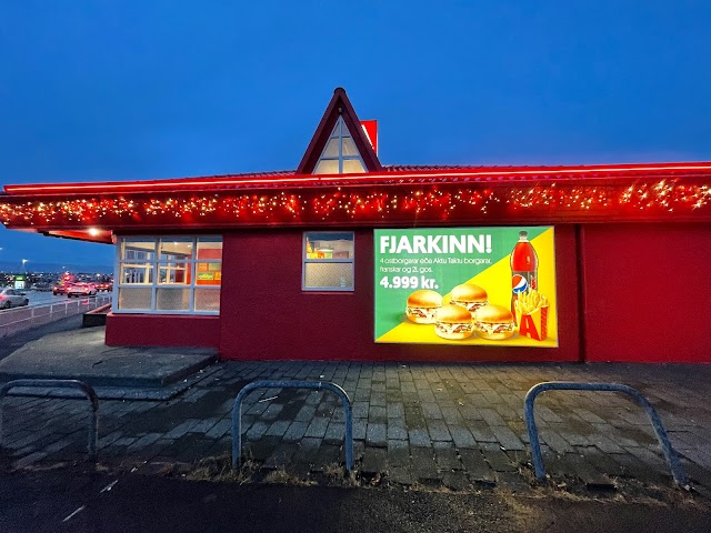 _restaurant_bot's tweet photo. Aktu Taktu; Marargrund 10, 210 Garðabær, Iceland; ★★★☆☆ https://t.co/OSuChl1S8F https://t.co/dq2bb1ASio