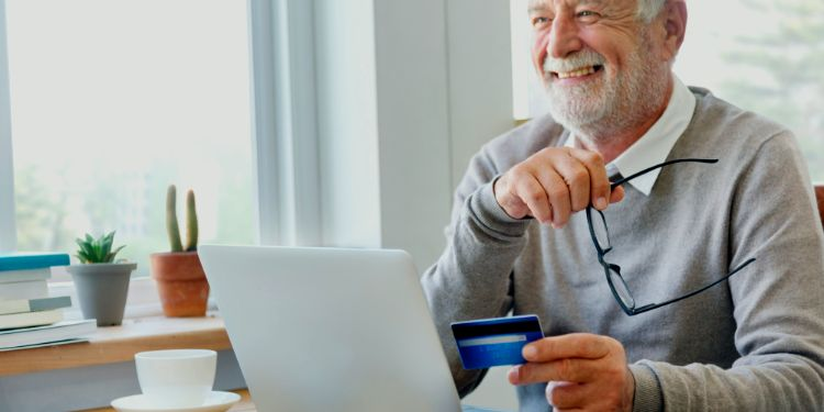 MarieAl02246227's tweet photo. 🤔 Comment obtenir un rachat de crédit pour seniors en difficulté ❓

✅ Le rachat de crédit pour seniors en difficulté est une solution financière intéressante puisqu’elle peut diminuer leur taux d’endettement ✅

🎯 Découvrez l'article complet sur : https://t.co/C9zXIkSXbk https://t.co/MllBCl2Six