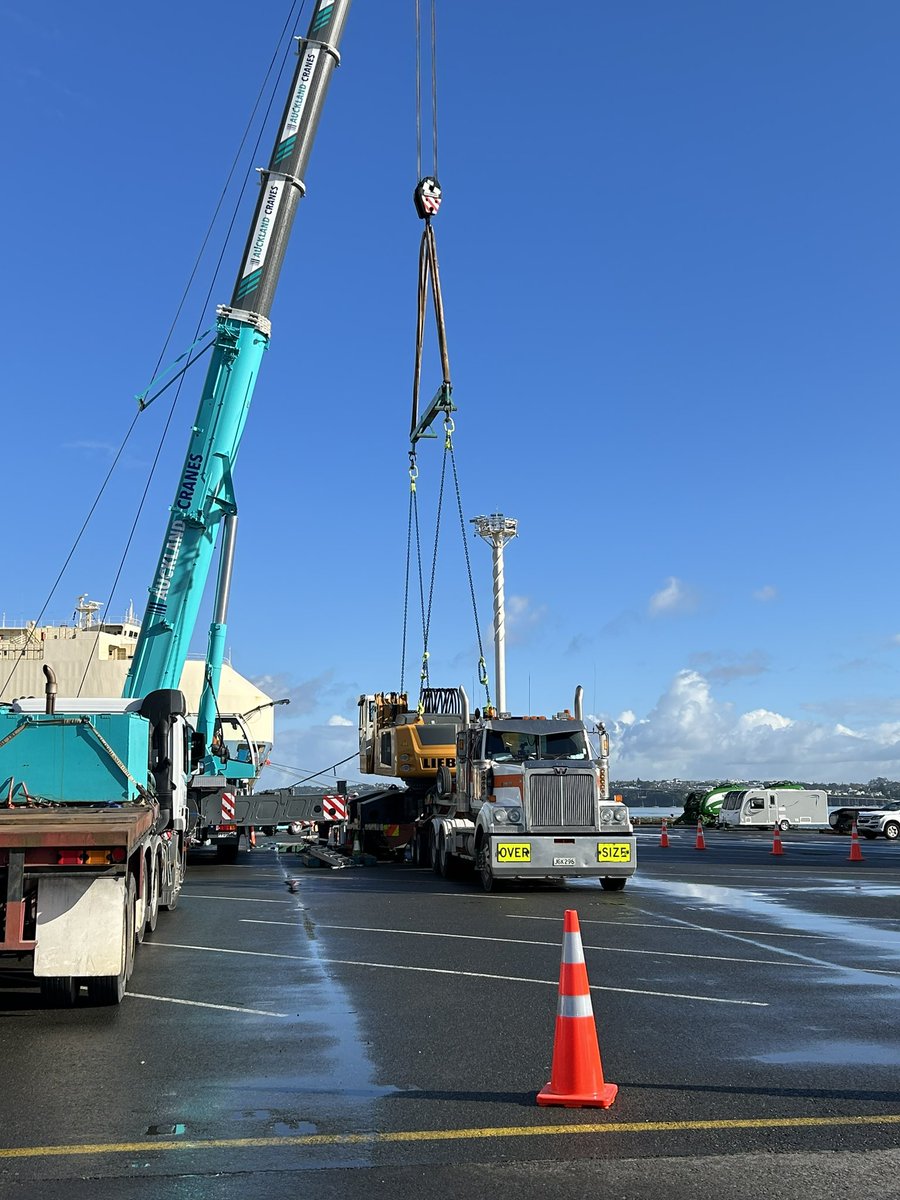 RogerGray1961's tweet photo. I am always surprised by the variety of cargo that crosses the wharves at @AKLPort . Here are just a few of the cargo types I saw when doing a Critical Risk Assessment with our traffic management team today….#resilientsupplychain #criticalrisks
#safety https://t.co/LvcBiGVC7p