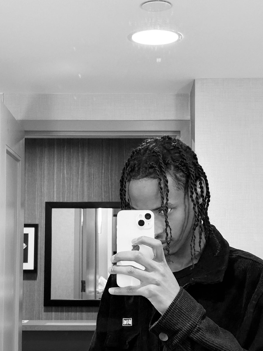 YoshiDXebec's tweet image. GŁORIOUS🏁