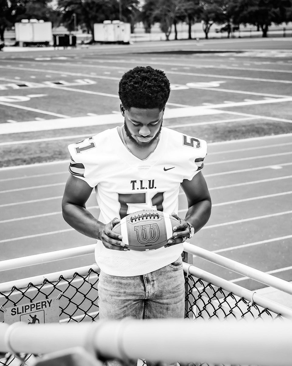 Charles Versea tweet media