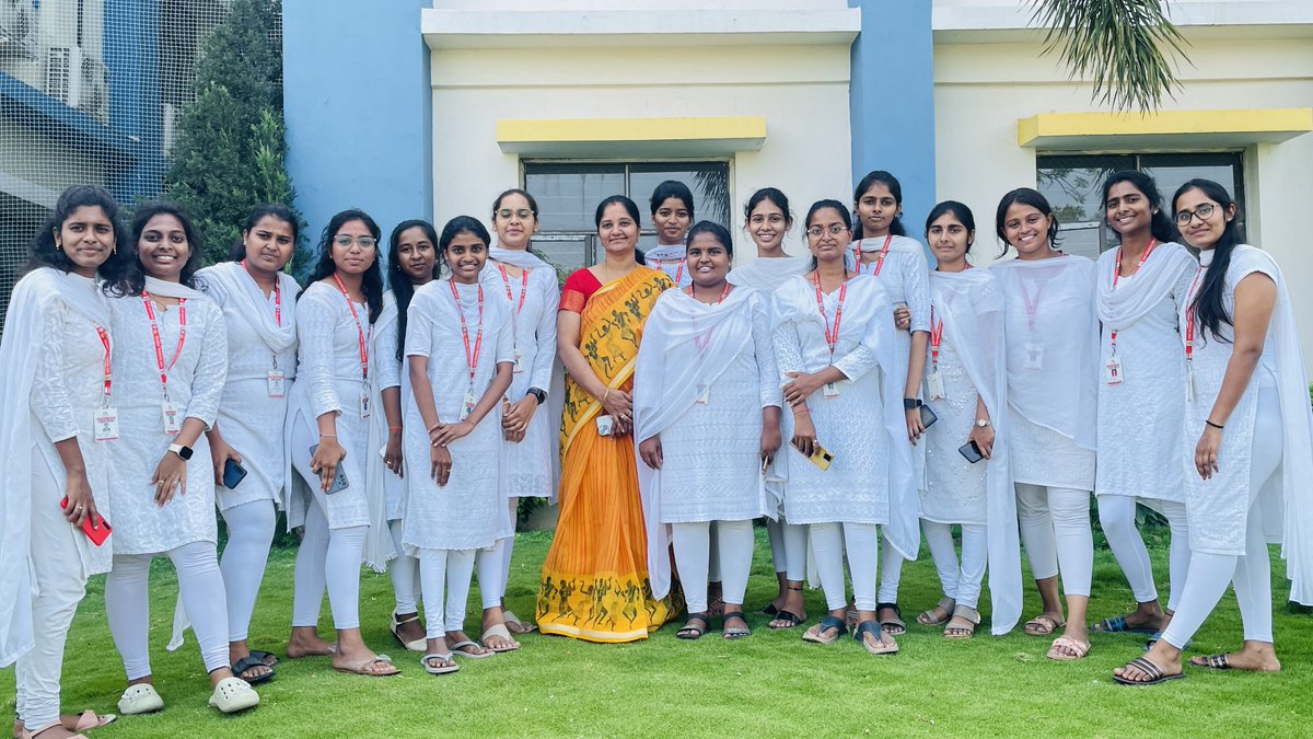 CMRTCofficial's tweet photo. It Department - Farewell &amp; Signature Day 🎉🎉

#CMRTechnicalCampus #cmr #cmrgroupofinstitutions #CMR #farewell #signatureday https://t.co/cOaAIVpmID