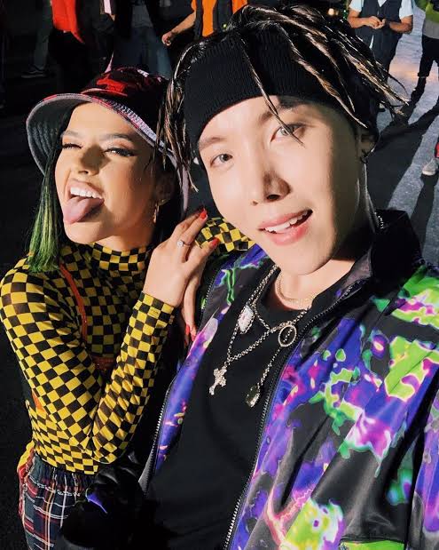 Kim_AdrySof's tweet photo. MUCHAS VECES LA PRENSA DA ASCO Y ARMY LO SABE SO #RespectBeckyG https://t.co/EB7fTvDWsS