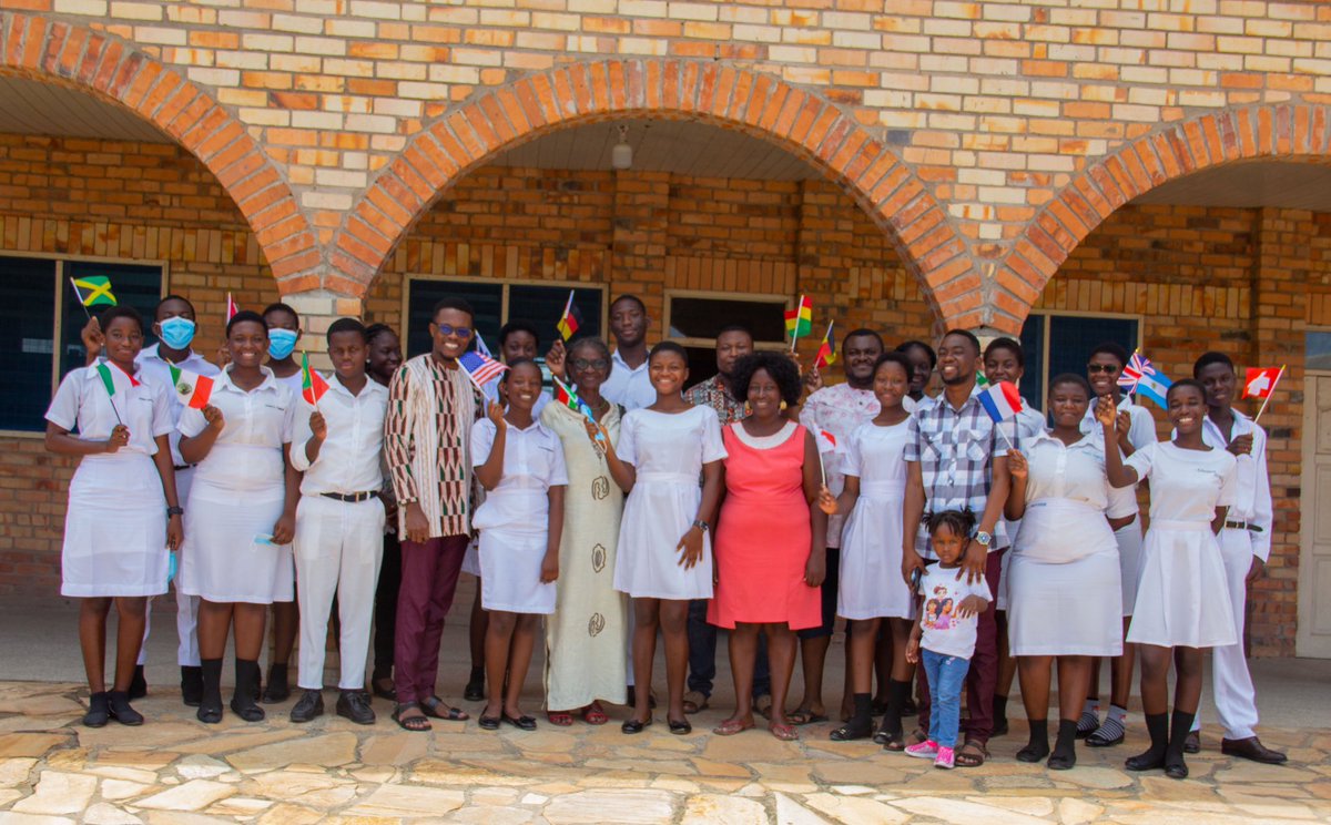 imdidgh's tweet photo. On Sunday, May 7, 2023, management paid a visit to Hope College at Gomoa Fetteh to hold a meeting. We had the opportunity to hold brief discussions with the MUN Club Executives.

#WeAreIMDID #MUNClub #HopeCollege #IMDIDGhana #Agenda2030 #Agenda2060
#SDG https://t.co/G1h7fcoNoh