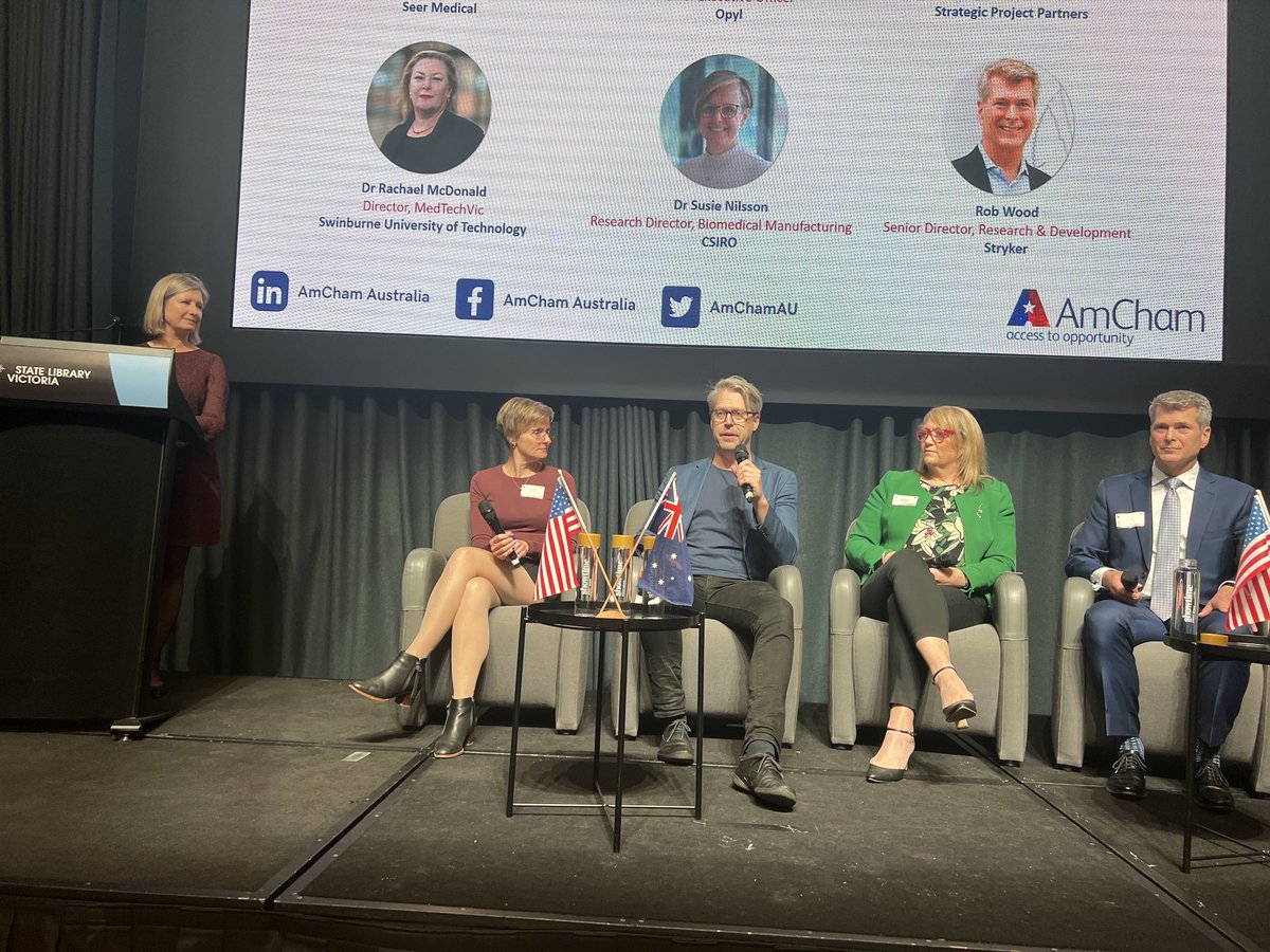 At ⁦<a href="/AmChamAU/">AmCham Australia</a>⁩ health #innovation lunch in #Melbourne, ⁦<a href="/FulbrightAUS/">Fulbright Australia</a>⁩ star Dr Dean Freestone (with mic). The #Seer CEO spoke about the impact of his time at ⁦<a href="/Columbia/">Columbia University</a>⁩ on his life and entrepreneurial career helping those w/ #epilepsy ⁦<a href="/Kcnq2Cure/">KCNQ2 Cure Alliance</a>⁩