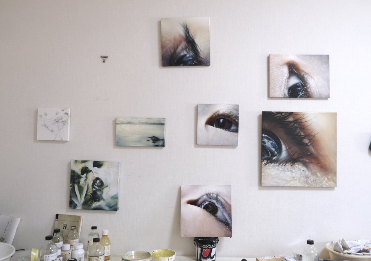 kuranoyukiko's tweet photo. 今日のアトリエ壁面
#workinprogress #process #painting #art #oilpainting #comtenporaryart #油絵 #絵画 #reality #realism #body #eyes #schmincke #mussini https://t.co/gPQcqjomWA