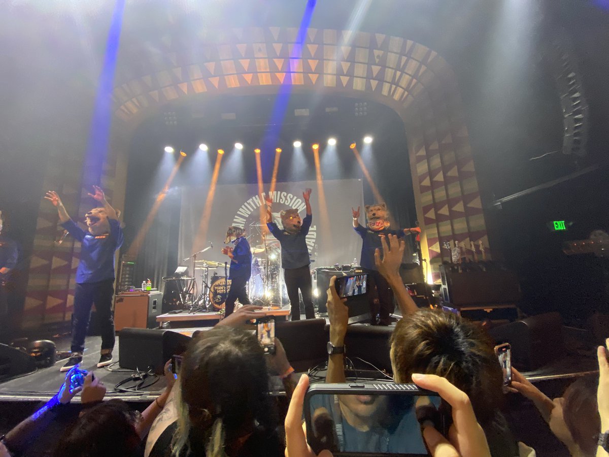 Thomas/トーマス on Twitter "MAN WITH A MISSION ROCKED LOS ANGELES TONIGHT