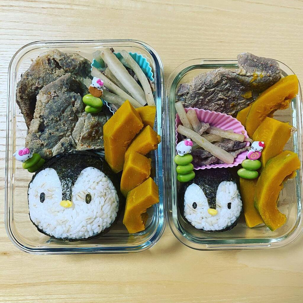 dennischong's tweet photo. 今日嘅午餐有大企鵝同小企鵝🐧

#老婆平日福利 
#昼ご飯 #弁当　#ペンギン #penguin #企鵝 https://t.co/Sl6rfyRivR https://t.co/OADaFjrmSt