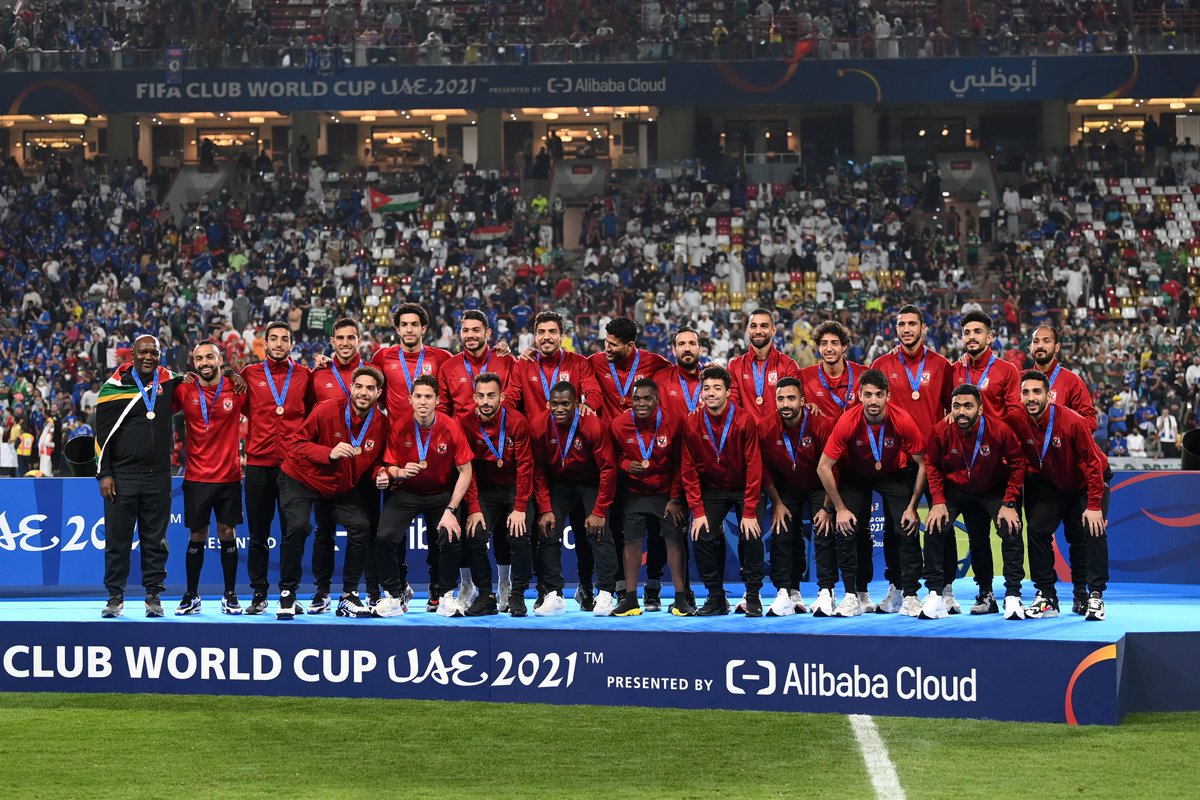fifaworldcup_ar's tweet photo. صباح الخير 🌞

الكبار هم من يحققون الإنجاز ويعيدونه، واسألوا نجوم الأهلي عن طريق المجد إن كنتم تريدونه 🦅

@AlAhly https://t.co/0F8jZuVuex