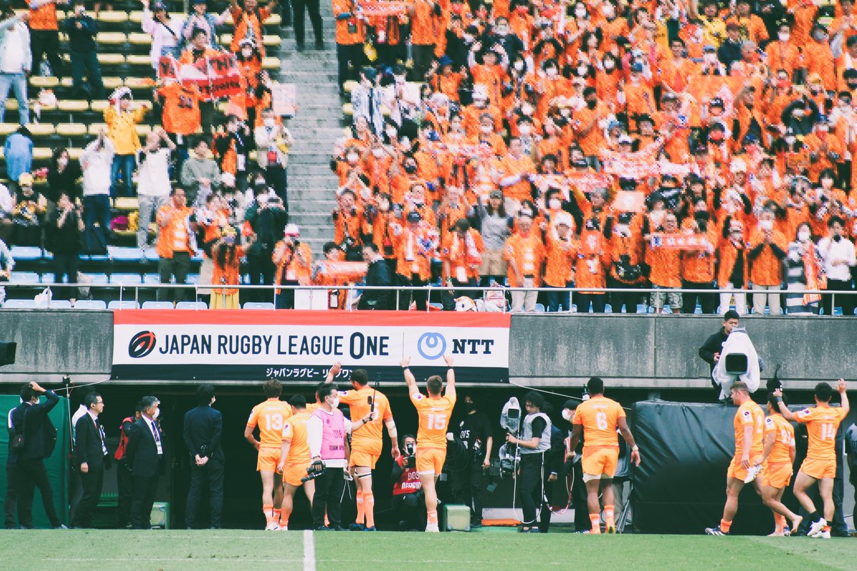 歓声に応えるG。 
#NTTリーグワンプレーオフ 
#リーグワン準決勝