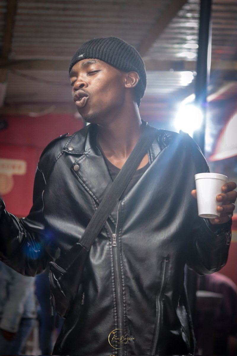 PrinceLue_sa's tweet photo. KwaBuziwe vibes🔥 https://t.co/dIxssCmGlc