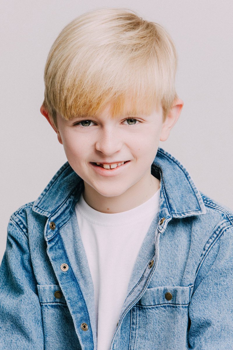 SarahRicicles's tweet photo. My beautiful boy in his update photos for @bonnieandbetty1 by @FayAndreaPhoto 😍 https://t.co/rUvVJsm87R
