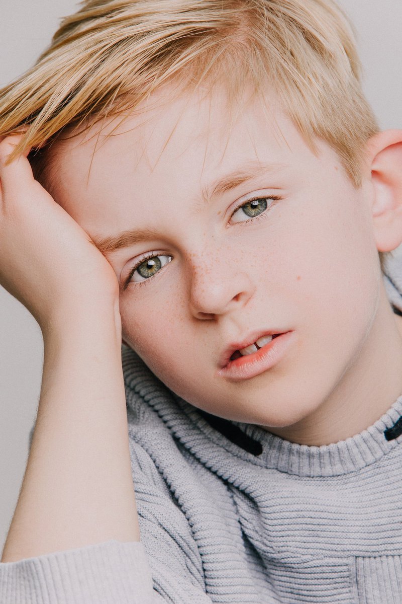 SarahRicicles's tweet photo. My beautiful boy in his update photos for @bonnieandbetty1 by @FayAndreaPhoto 😍 https://t.co/rUvVJsm87R