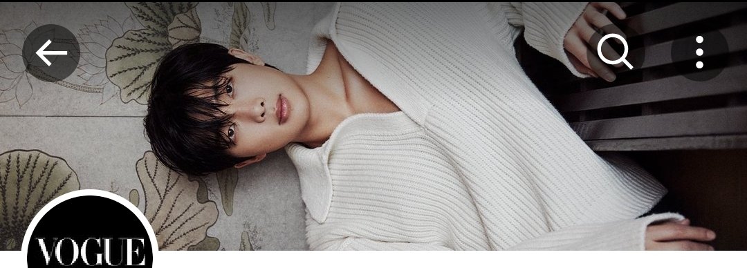 Vogue Korea changed their Twitter header to a picture of Namjoon.

NAMJUNE IS COMING
RM X VOGUE KOREA
#RMxVogueKorea #RMxVOGUE