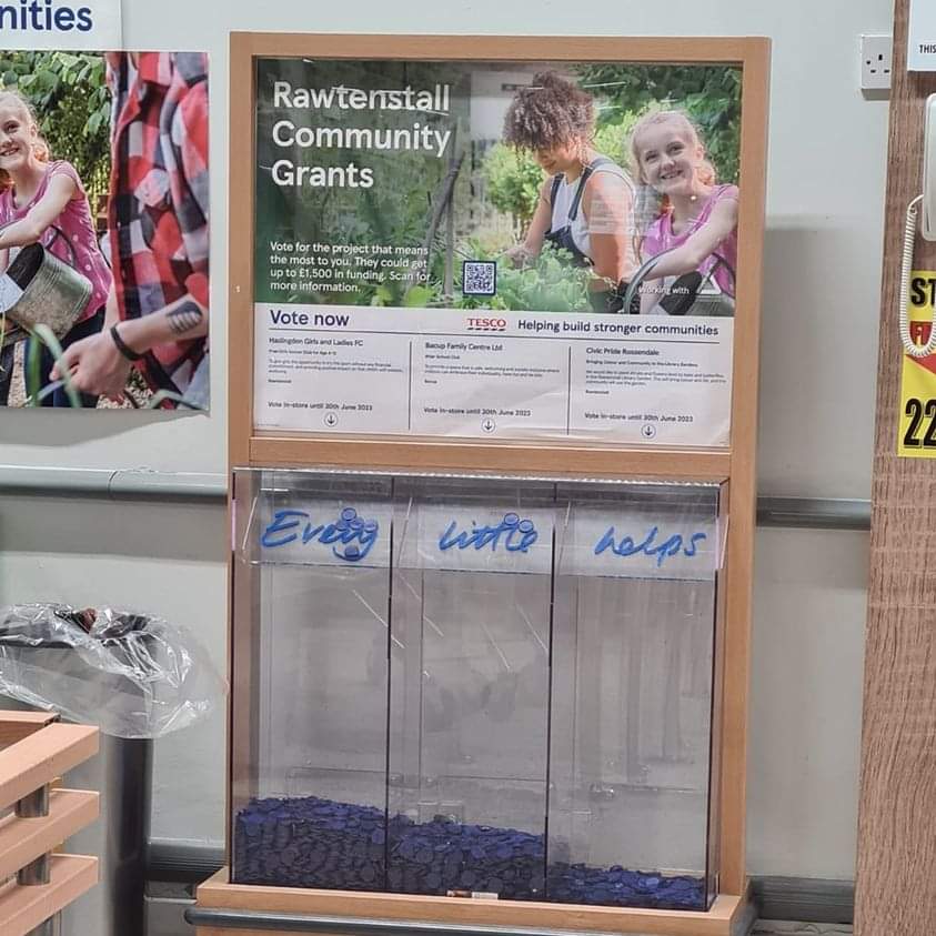 HGLFC_Official's tweet photo. Shopping in Tesco Haslingden or Rawtenstall? Make sure you ask for some tokens and vote for HGLFC!! Potentially £1500 which goes back into equipment and pitch hire to allow hundreds of girls and women across the Valley to play football! ⚽ https://t.co/UhKwLLT4Fp
