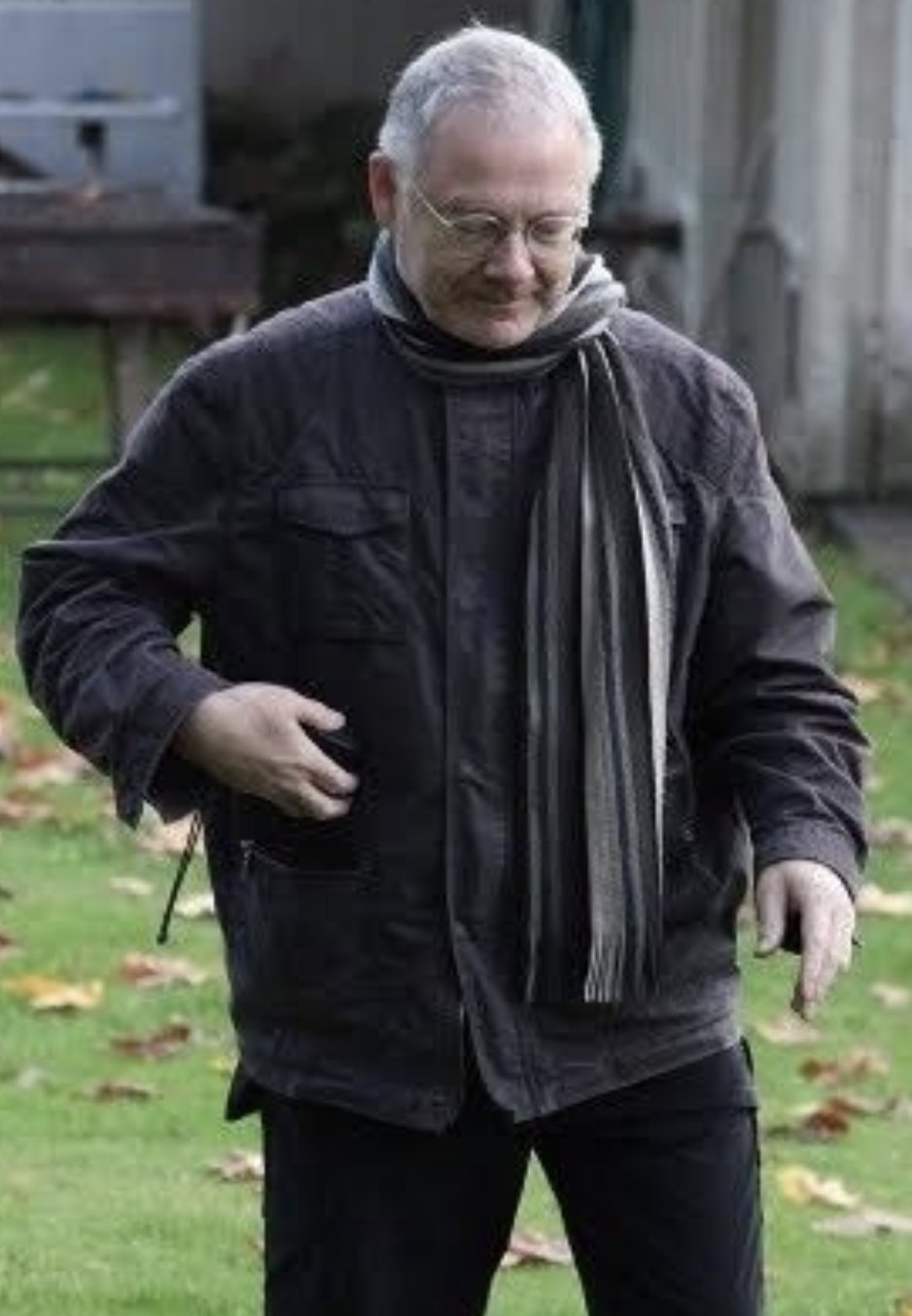 Happy 77th birthday to Robert Fripp! 