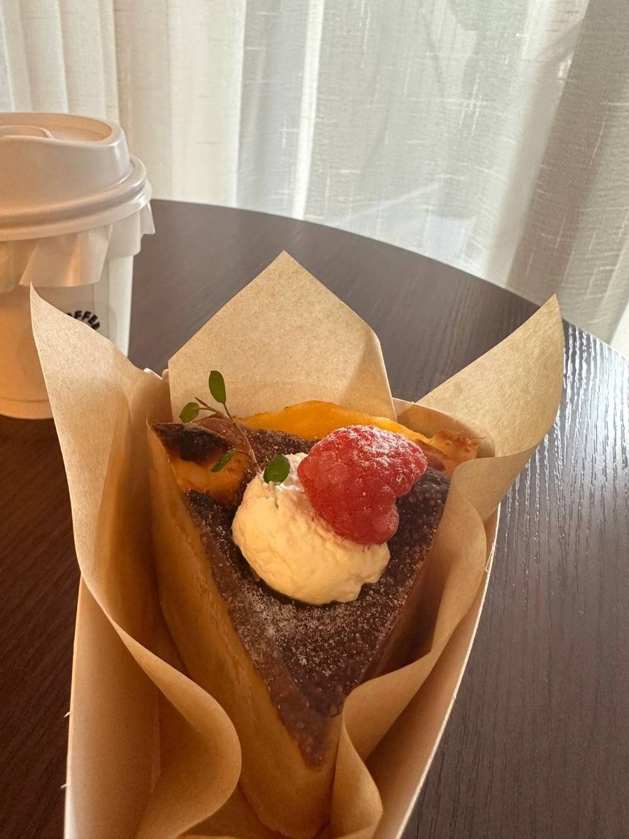 1.ミルクカレーです
2.ラズベリーのバスクチーズ🥰