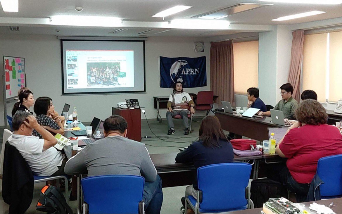 HUTANGroupJAPAN's tweet photo. 地域住民へのエンパワーメント、グ���ーバリゼーションへのアドボカシー等を行うAPRN（Asia Pacific Reserch Network） https://t.co/utogWAylrC  
の研修で活動紹介をしました🌏

つながり、連帯し、社会を変えるために世界から集まっている市民のみなさんと意見交換ができ、貴重な機会となりました🐵 https://t.co/YAB6Cgcce5