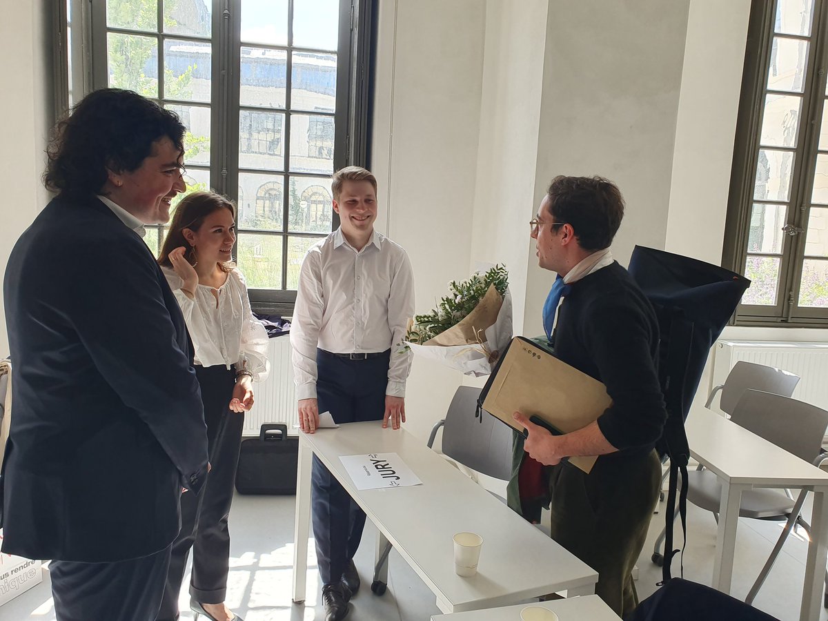 LeaDouhard's tweet photo. Restitution des travaux de l'Incubateur de politiques publiques aujourd'hui à @sciencespo. Bravo aux 116 étudiants & étudiantes pour leur travail ! Beaucoup de projets prometteurs ! A suivre 🤓 #ScPolicyLab @EAPScPo https://t.co/FqSmp1PrMt