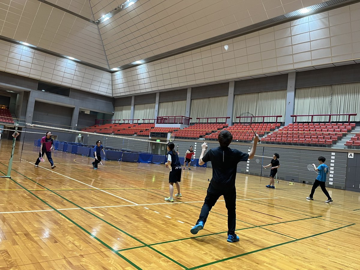 shuttles_hu's tweet photo. 活動中です!!
大々的に新歓生をは一旦5月いっぱいの予定なので興味のある人は早めに来ていただけると嬉しいです♡ https://t.co/PvWnqlFkNV