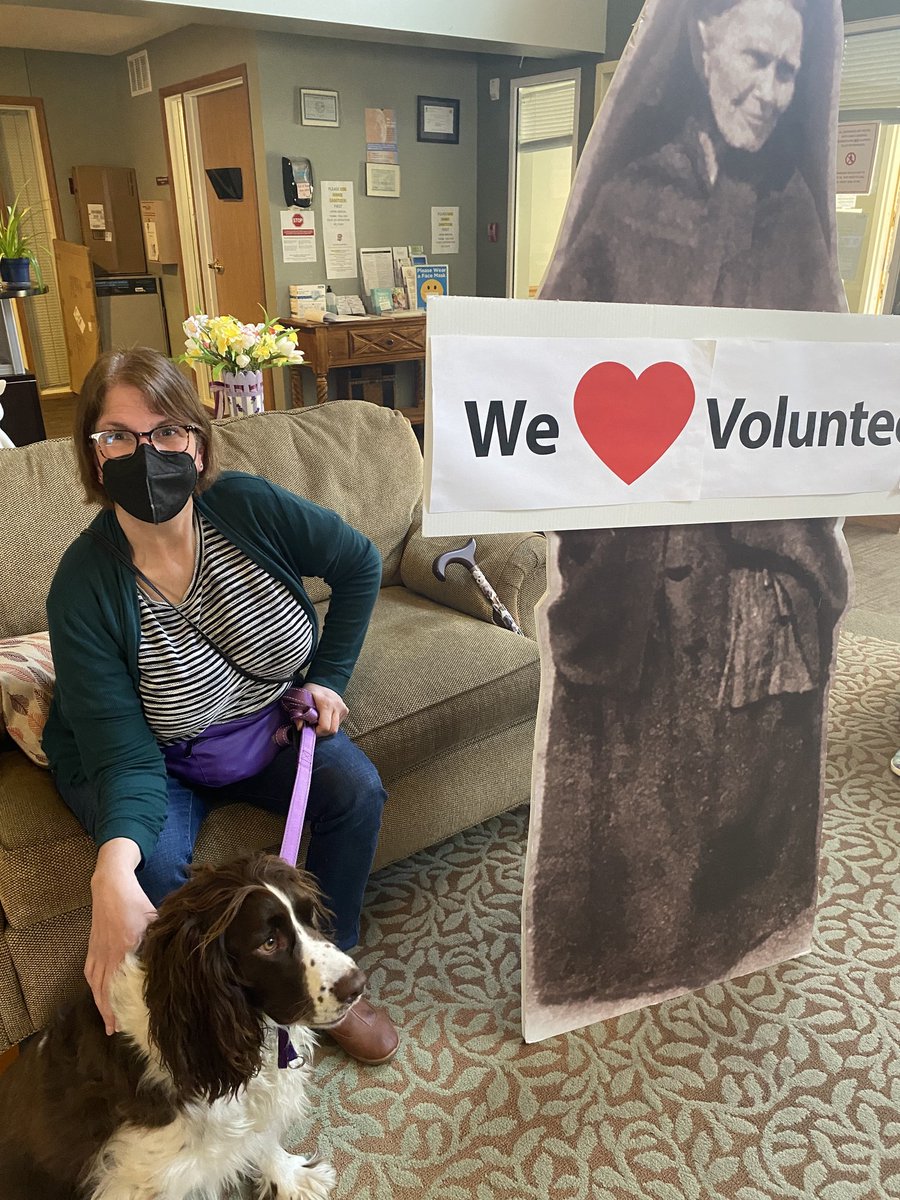 EpiscopalHomes's tweet photo. Mary and four legged pal Millie visit friends in Iris Park every Tuesday. Millie knows she is working when she visits and seems to take her job seriously! https://t.co/YSC7R0sMDm