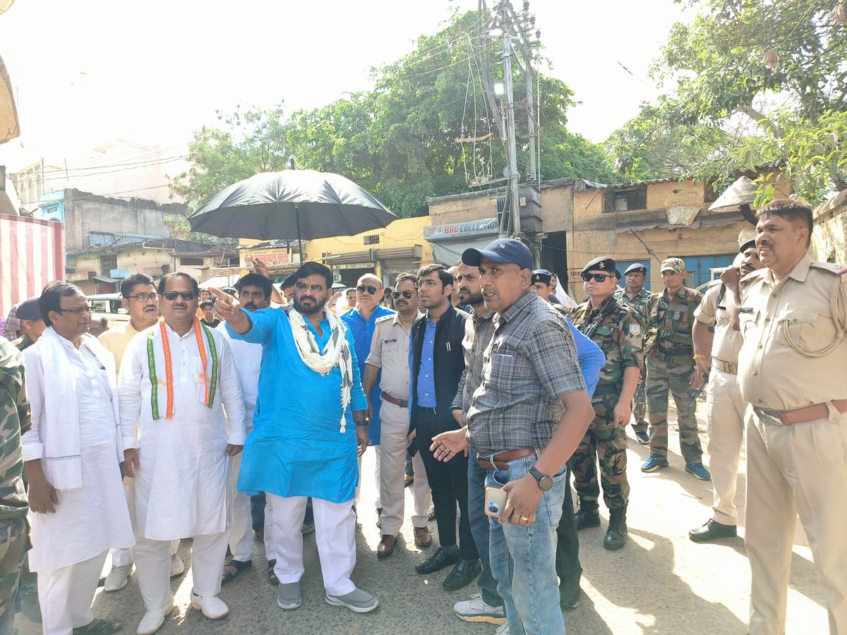 hafizulhasan001's tweet photo. मधुपुर डालमिया कूप समीप आरओबी निर्माण कार्य का निरीक्षण कर अधिकारियों को आवश्यक दिशा निर्देश दिया,साथ में अनुमंडल पदाधिकारी रेलवे नगर परिषद अंचल के अलावा संबंधित विभाग के अधिकारियों व कार्यपालक अभियंता को आरओबी निर्माण से जुड़े कार्य को सुगमता पूर्वक शुरू किया जाए। https://t.co/eczbmPQUks