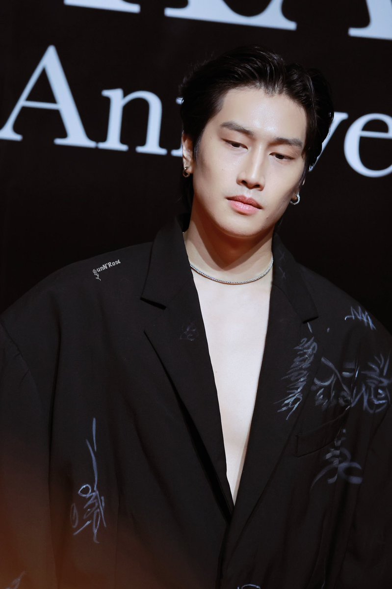 GunNRoseBBBD's tweet photo. superstar😎
20230516 
@biblesumett 
#BibleWichapas 
 #KazzAwards2023XBOC https://t.co/NESgMSqBpd