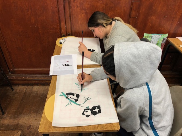 This week in Chinese our TY students did fantastic Giant Pandas painting.