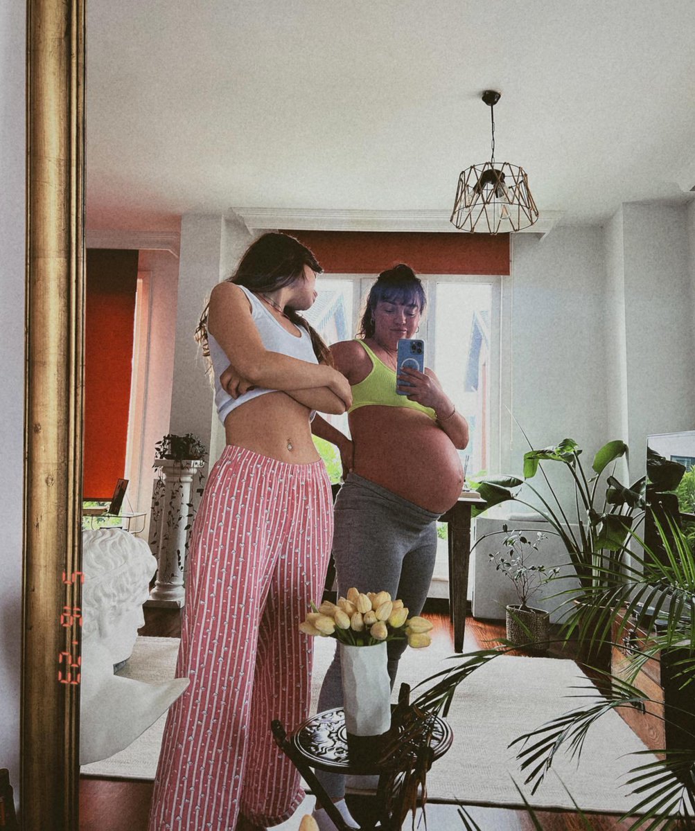 SerayBrasil's tweet photo. 📸| Seray Kaya via IG feed:🤰🏻❤️
"Tia #carregando"
#SerayKaya #BirKüçükGünIşığı https://t.co/CpdfmPrpfE