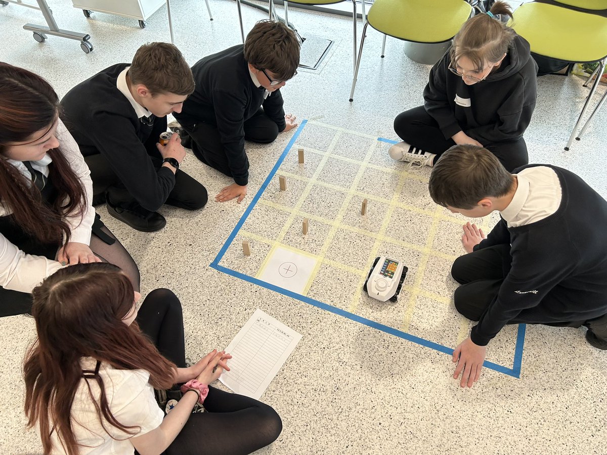 We smashed the unseen teamwork challenge! Very impressive problem solving and teamwork by all

<a href="/lornshilldt/">LornshillDesign&Tech</a> <a href="/Lornshill/">Lornshill Academy</a> 
#workingtogether
#youngengineers