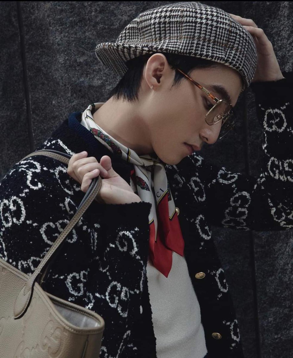 tnthngan's tweet photo. M-TP AT GUCCI CRUISE 2024
@sontungmtp777 @gucci
#GucciCruise24 
#GUCCIxSONTUNGMTP 
#SonTungMTP #Gucci

Cre: sontungmtp IG https://t.co/Wi70cs323u