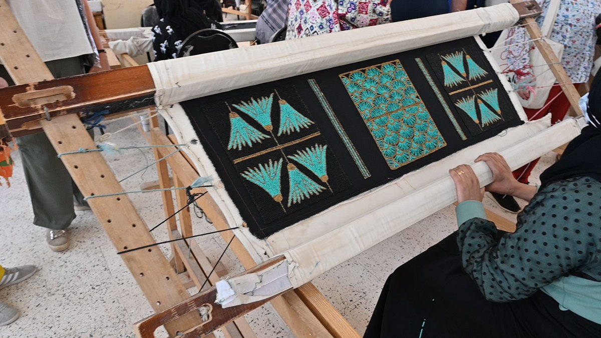 UNDPEgypt's tweet photo. Visited #ENIDs El Maana Manufacturing Complex in Qena & were blown away by the creativity of the women there!
W garment, brass, kilim, French loom & jewelry workshops, this complex empowers local women.
A vibrant community of women building a better future. https://t.co/WT6VVirGjA