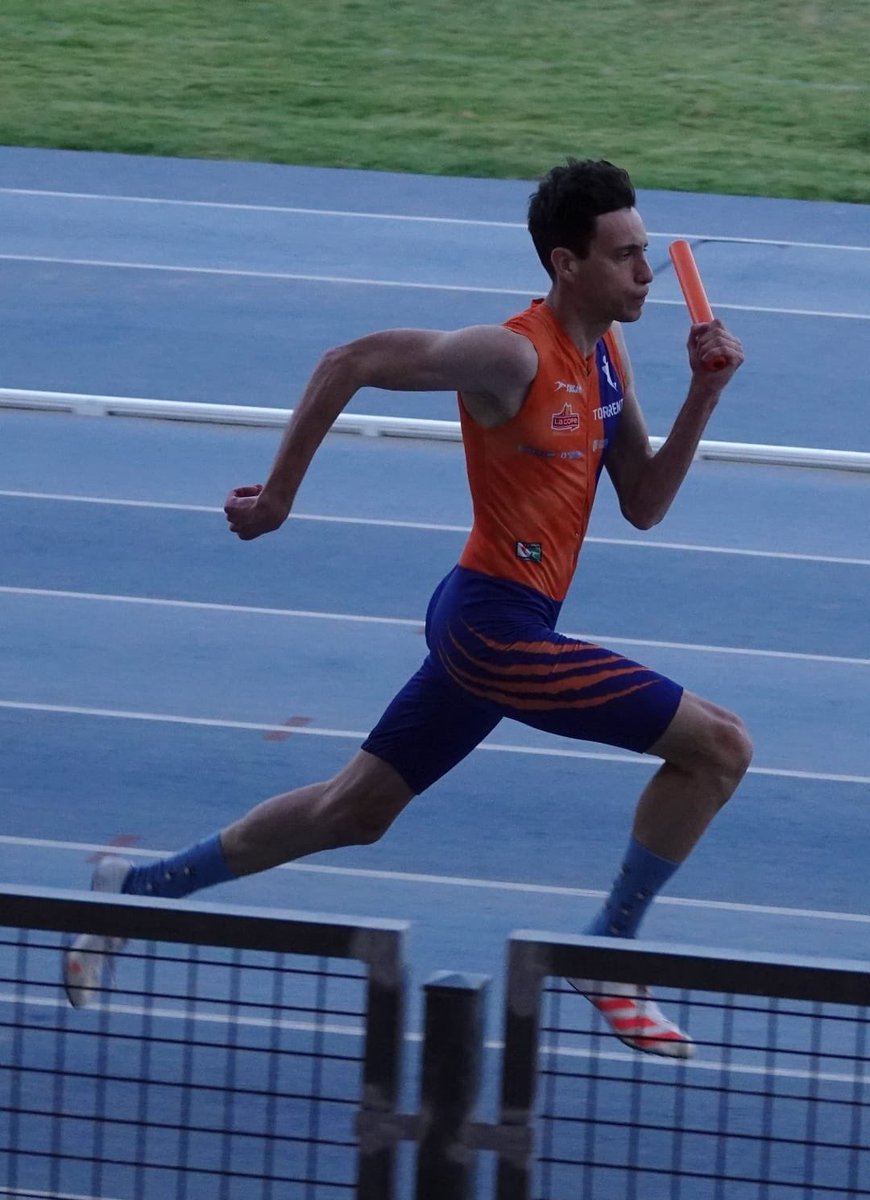 catorrent1985's tweet photo. También consiguieron la primera posición en el relevo de 4x100 en el que participaron Mario Bello, Ivan Márquez, Niklas Morales y Sergio Carbo https://t.co/63YaScOxaP