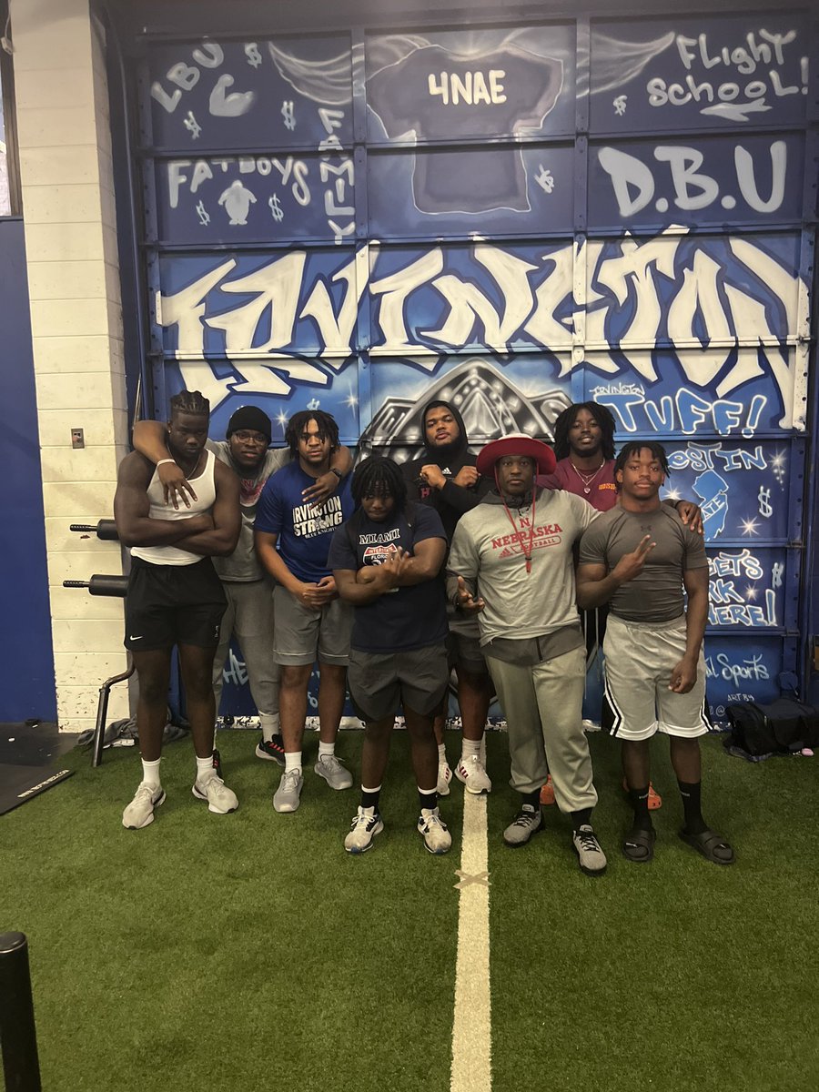 CoachSmokeNJ's tweet photo. College Guys Are Home🔥🔥 Love My Guys!!! Pushing The Culture Forward- Don’t Just Preach Family- LIVE IT!!! #IrvingtonTuff #TheProgram #BuiltFromTheGroundUp https://t.co/DaYcHTRgmc