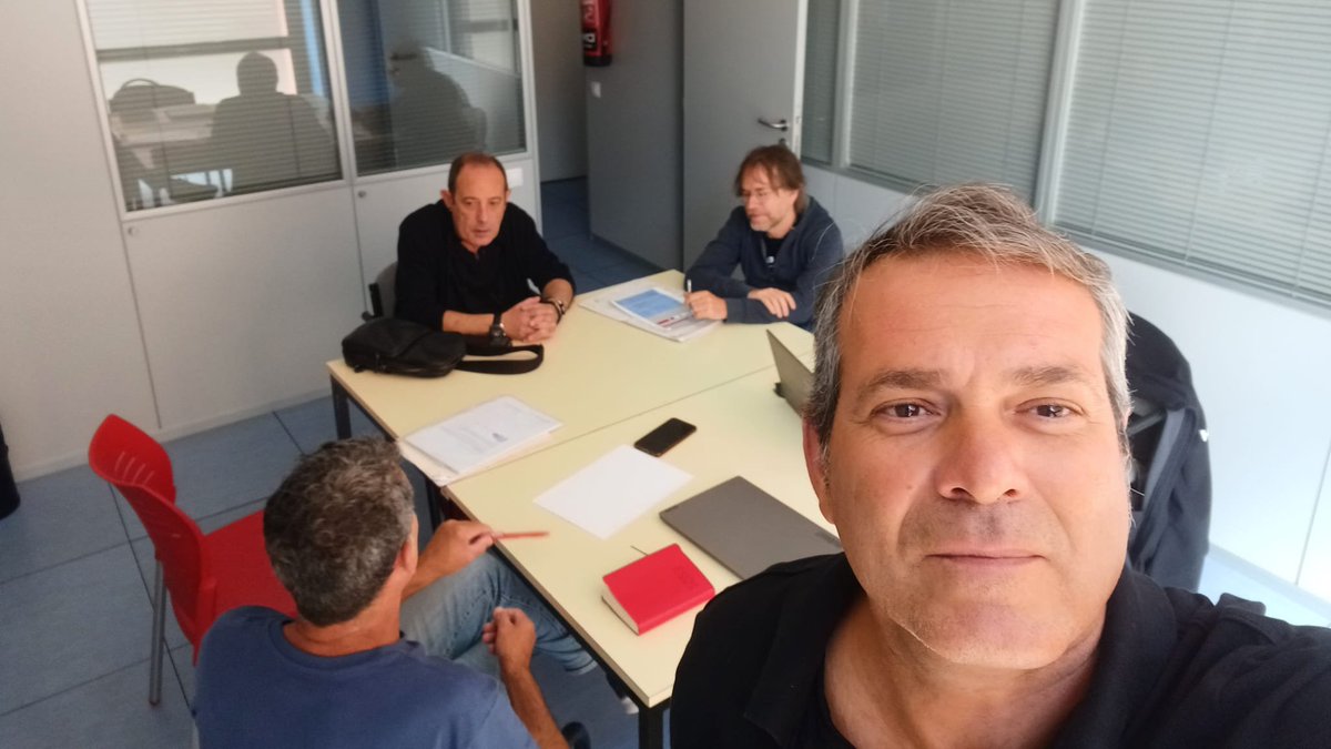 Avui ens hem reunit amb els companys d'Indústria de <a href="/CCOOLleida/">CCOO Lleida</a> per coordinar les accions en matèria de política industrial al territori i les accions del Pla de treball de #CCOOindústria relacionades amb les cadenes de valor. 

Seguim treballant en defensa de la indústria!
