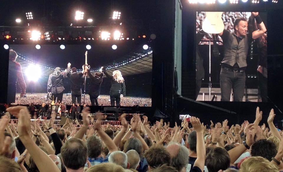 rojoschulz's tweet photo. After 1988 EastBerlin behind the Wall, 2012 & 2016 Berlin & 1999 & 2013 Leipzig #Springsteen #theboss #Springsteen2023 #Springsteenontour #SpringsteenTour2023 OMG ich freue mich auf #Ferrara The best Boss ever & the best ESB ever @springsteen @blogitallnight #springsteenferrara https://t.co/YuGwrXicxs