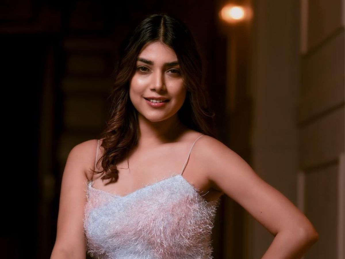 TheJayKumarShow's tweet photo. Discover the mesmerizing world of #MrsWorld Sargam Koushal's therapy as she finds solace in the depths of water. 

Read more:
https://t.co/axClAq7kwd

@sargamkoushal #SargamKoushal #MrsWorld2022 #MrsWorldSargamKoushal #JayHoTheJayKumarShow #JayHoShowUSA #JayKumarShow #lifestyle #FitnessModel #Beautypageant #therapy