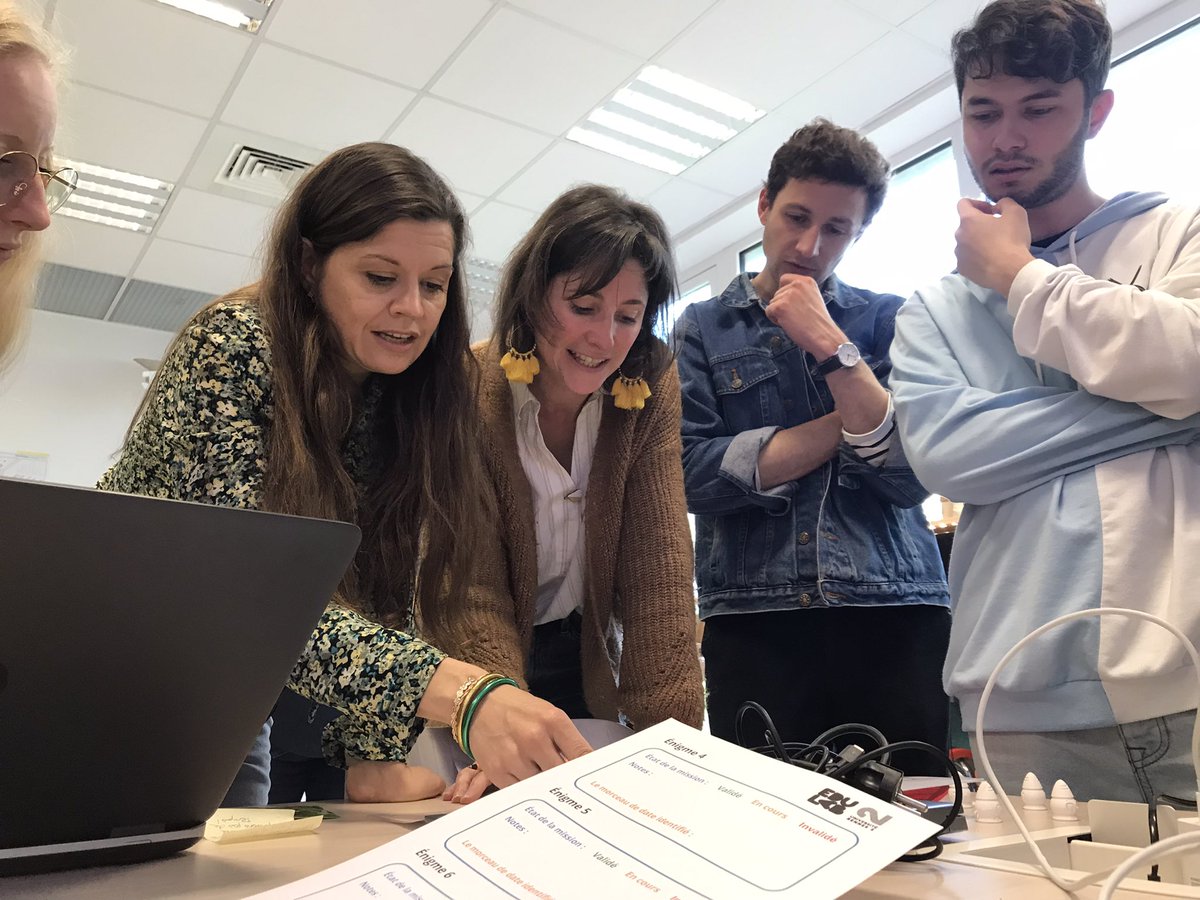 Ce matin l’équipe du @SPedagogie_R2 à testé pour la première fois l’escape game de l’Edulab conçu par Maxime Chort, Marylou et encore Tristan !

Une vrai réussite que nous avons hâte de vous présenter dès la rentrée prochaine !