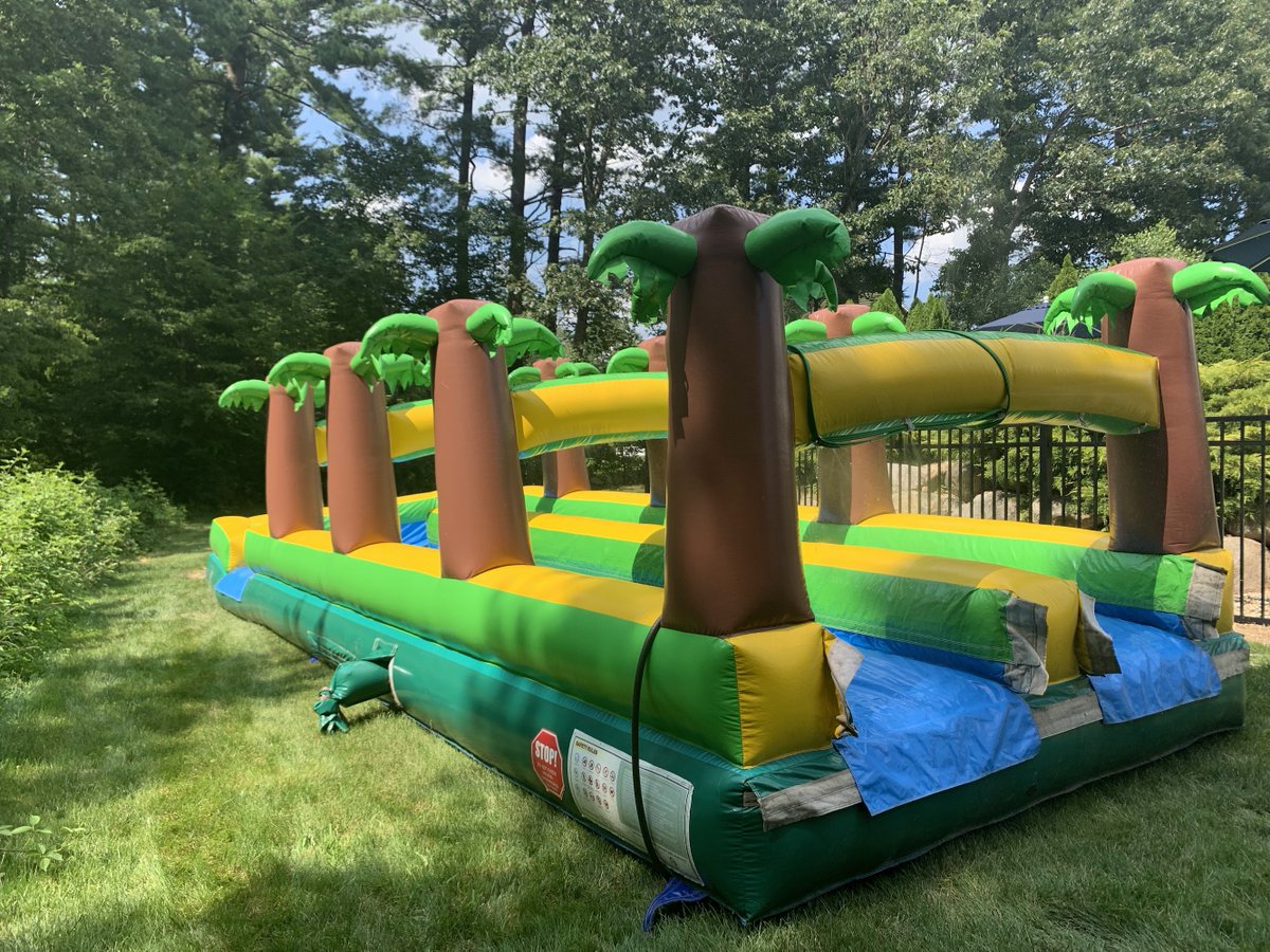 BusyBeeJumpers's tweet photo. Slide into Summer with a Water Slide from Busy Bee Jumpers! https://t.co/JVTU4OA02y