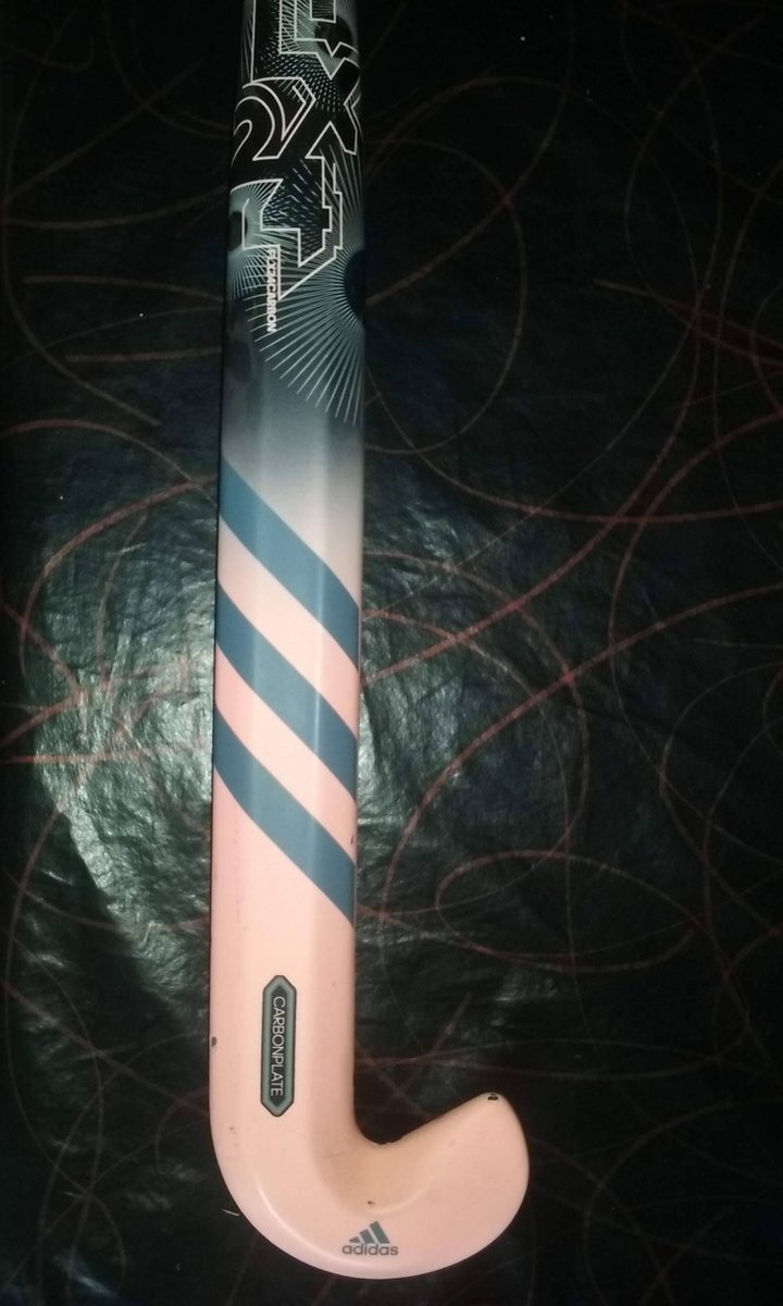 fgpalacios's tweet photo. In a match between Argentina and the USA, in Córdoba, on February 2, 2019, a girl received a stick as a gift from a hockey player from the @USAFieldHockey , today this stick continues to accompany her everywhere and makes her dream.

@Alyssamanley5 I think it was you.

Thanks you https://t.co/UX2wIeq4xj